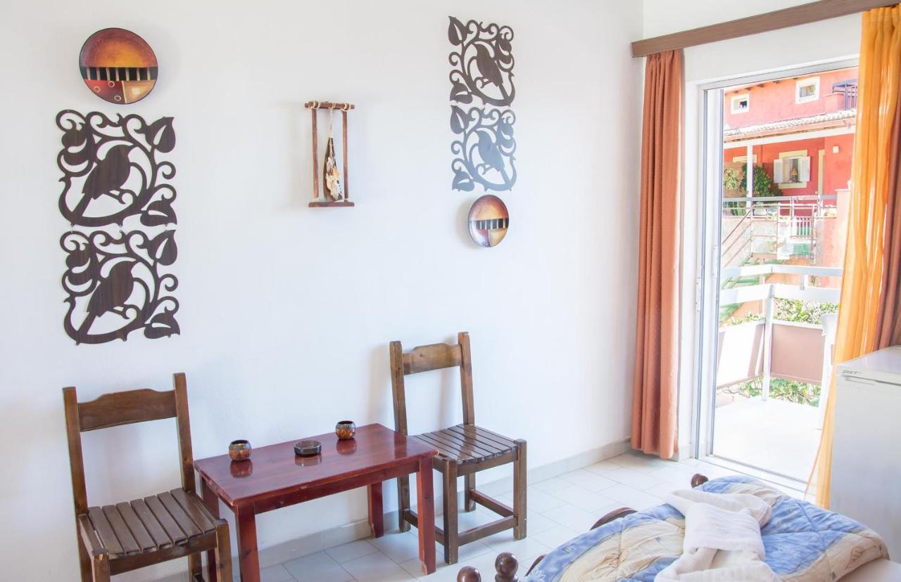 Sunlight Hotel Benitses  Dış mekan fotoğraf